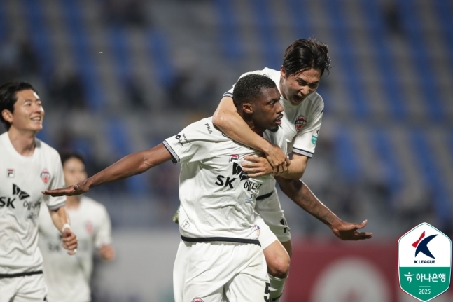 제주, 수원 FC 1-0 꺾고 원정 첫 승... 10위 도약